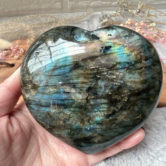 Beautiful Large Labradorite Heart - Picture 7 of 7